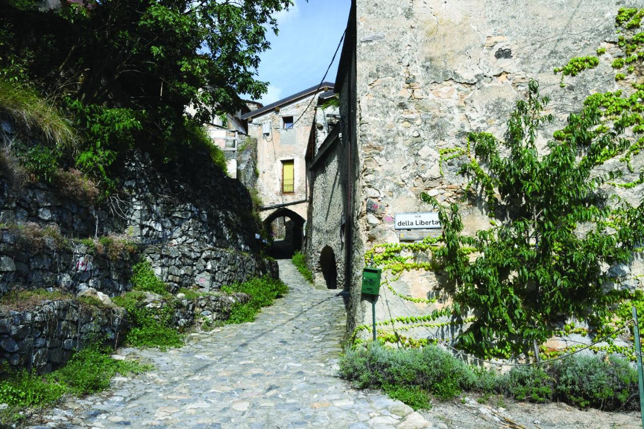Nasino Agriturismo Nonnamelia מראה חיצוני תמונה