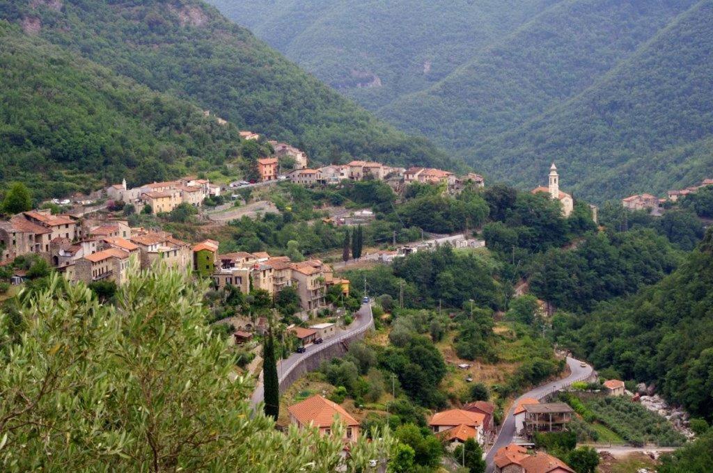Nasino Agriturismo Nonnamelia מראה חיצוני תמונה